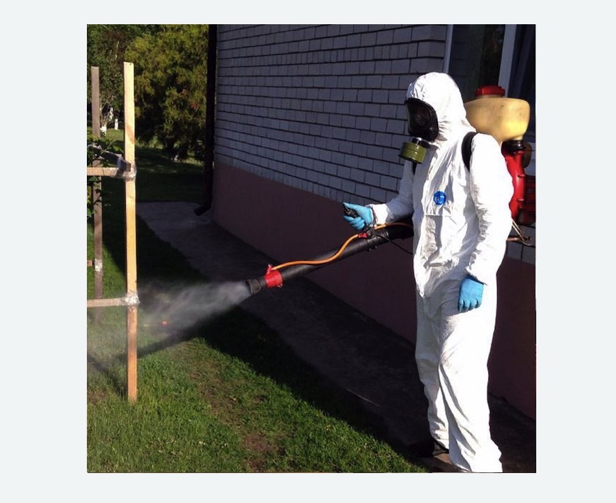 травля клещей на участке в Менделеево